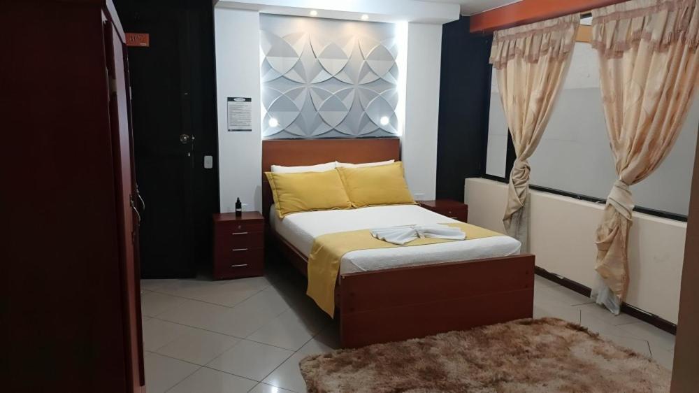 Hotel Miraflores Ibarra Esterno foto